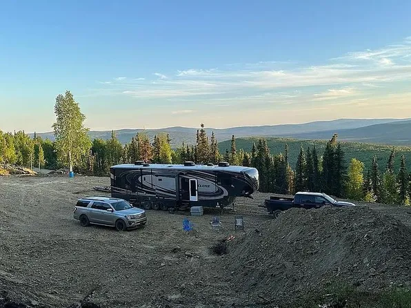 6111 Haystack Dr, Fairbanks, AK 99712