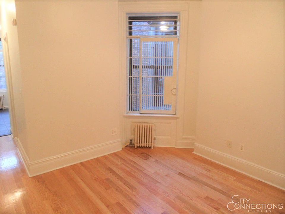 1st image of 448 Amsterdam Ave APT 5N