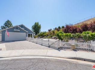 31902 Green Hill Dr, Castaic, CA 91384