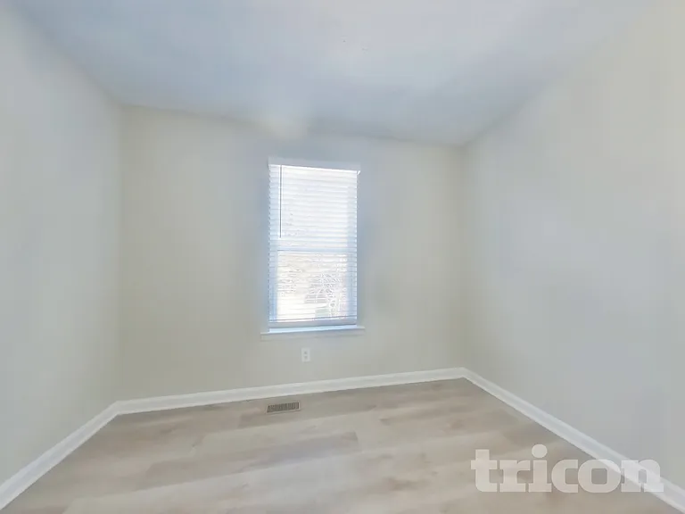 126 Woodberry Ct — Photo 15