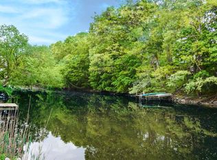 3 Riverside Vw, Rye, NY 10580