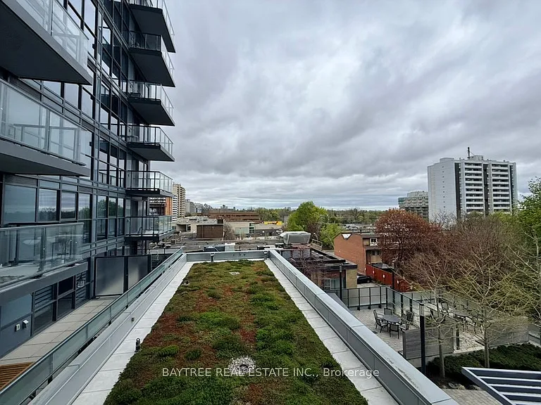 125 Redpath Ave #416 — Photo 12