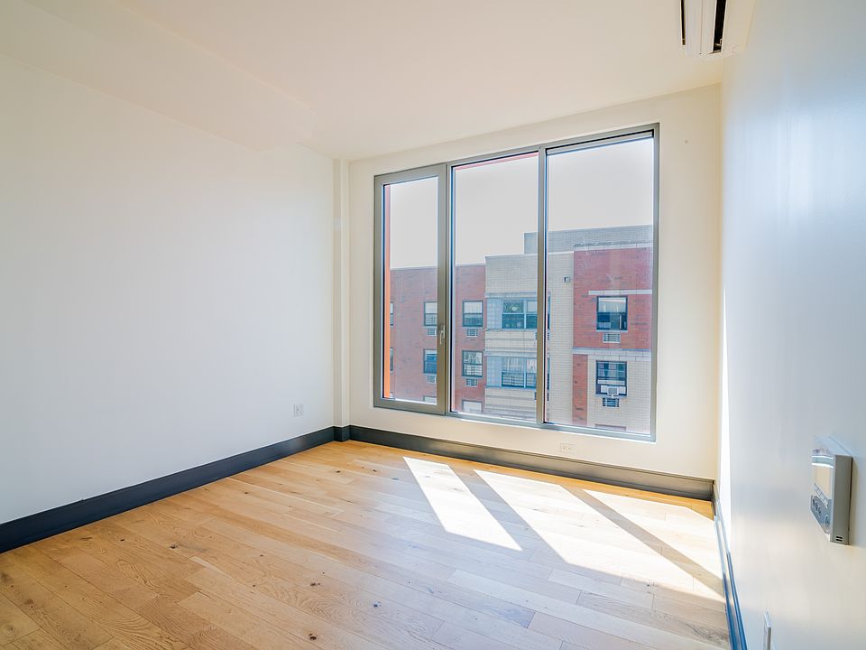 1st image of 10 Montieth St APT 534