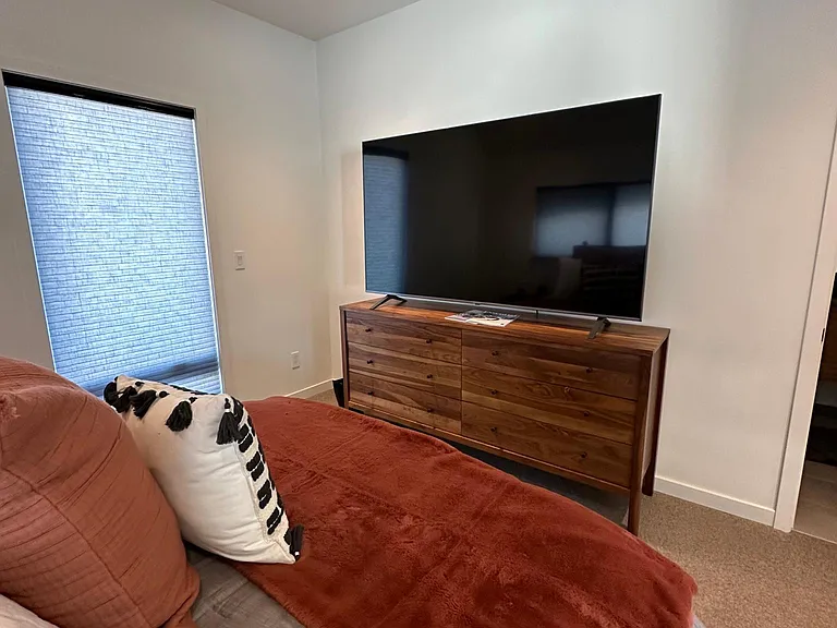 69 Jameson Dr — Photo 16