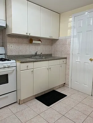 Rented by REALTY QUEST NEW YORK INC | media 3