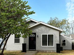 2255 N Travis Ave, Springfield, MO 65803