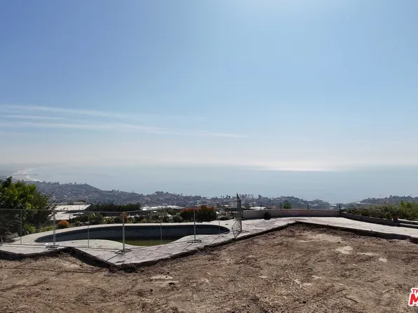 16788 Charmel Ln, Pacific Palisades, CA 90272