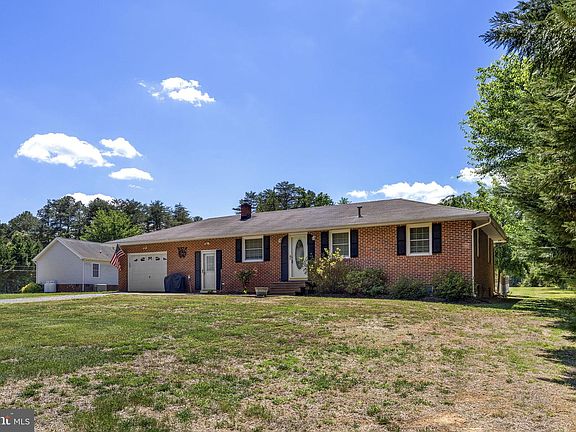 5th image of 108 Melton Manor Dr