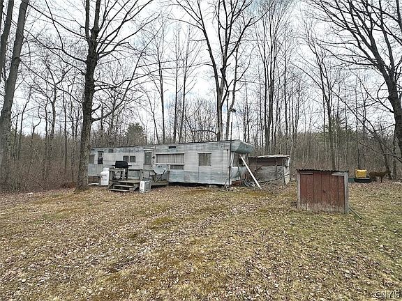 4th image of 9134 W Hill Rd
