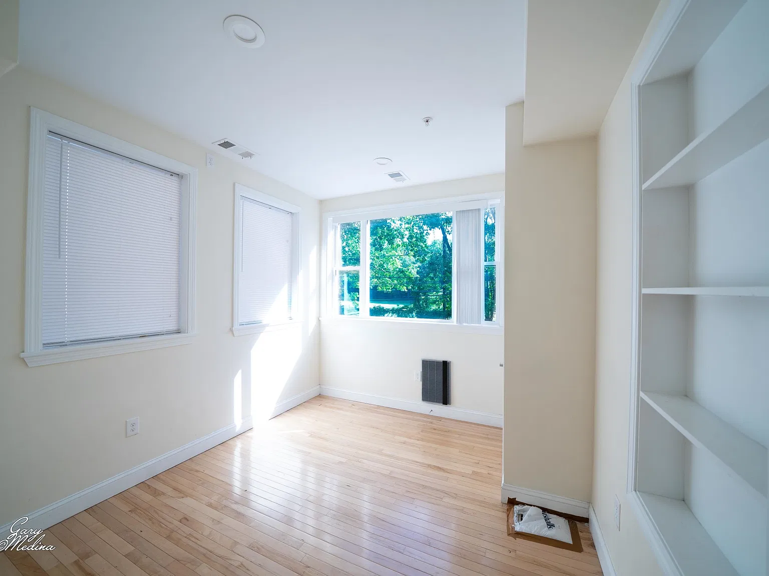 4 bed, 2.0 bath, $5,500 — Photo 3