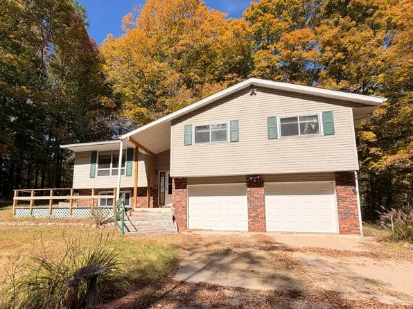 W3468 Grudgeville Rd, White Lake, WI 54491