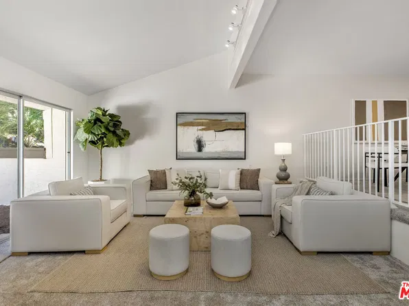 17107 Palisades Cir, Pacific Palisades, CA 90272