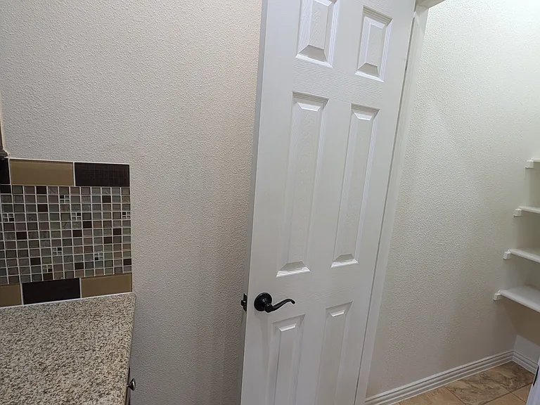 12461 Bridgeport Dr — Photo 31