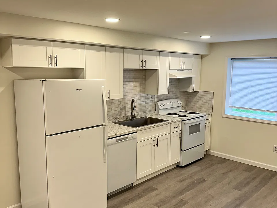 201 North Ave #3