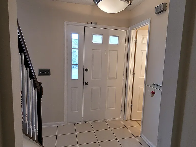 2082 Montgomery Trl — Photo 8