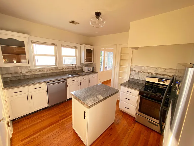 1108 Ward Pkwy — Photo 15