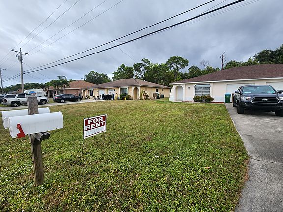 2nd image of 1015 SE 24th Ave
