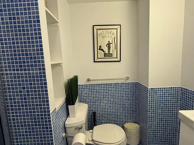 9511 Collins Ave #1208 — Photo 28