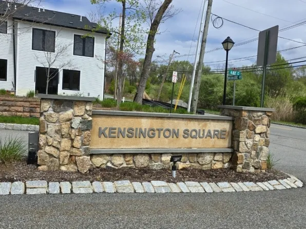 76 Albert Ct, Randolph, NJ 07869