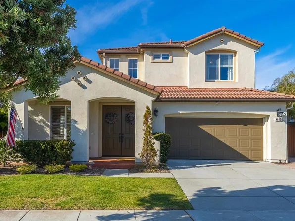 4640 Peninsula Point Dr, Seaside, CA 93955