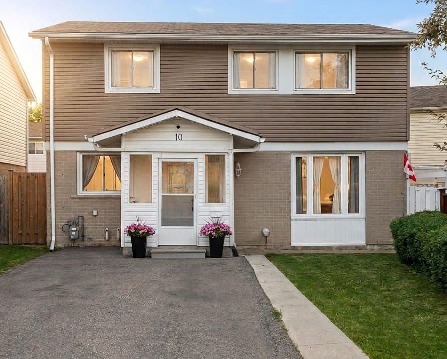 1st image of 10 Hardcastle Ct