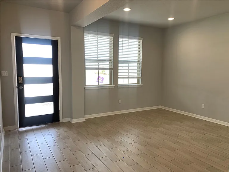 2948 Sage Ranch Dr — Photo 3