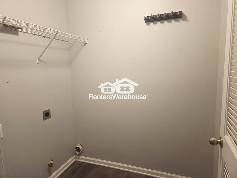 528 Highland Falls Dr — Photo 16