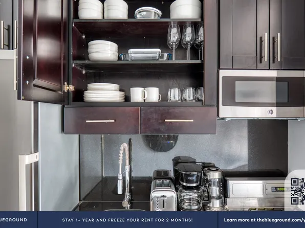 273 West 10th Street image 7 of 18