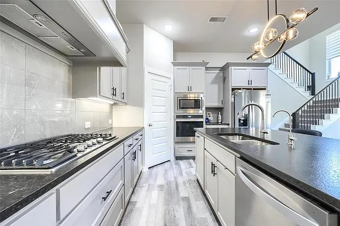 3300 Hawkins Ave — Photo 17