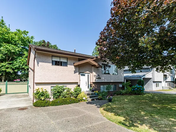 11809 230th St, Maple Ridge, BC V2X 6R3