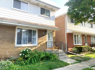 9855 Garden Ct, Schiller Park, IL 60176