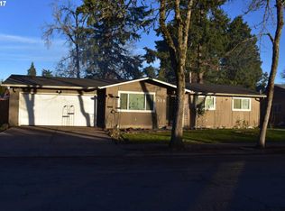 375 S 43rd Pl, Springfield, OR 97478