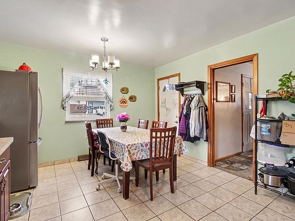3rd image of 2019 Uhl Rd