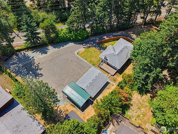 3rd image of 18415 9th Street E