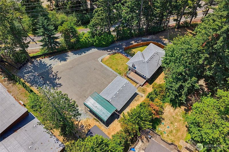 3rd image of 18415 9th Street E