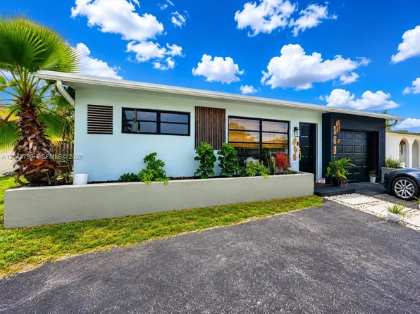 9160 NW 26th Pl, Sunrise, FL 33322