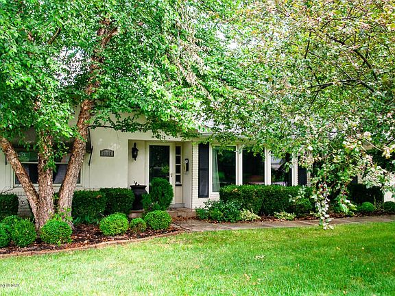 1115 Ridge Ln Dr exteriors-2