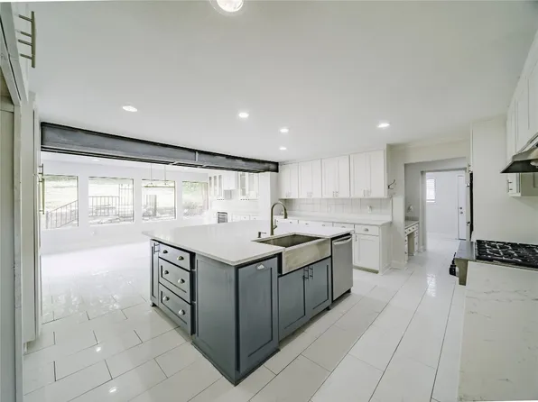 1601 Ems Rd W, Fort Worth, TX 76116