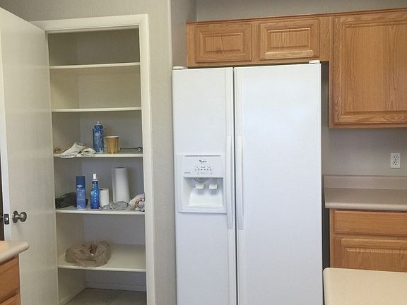 Kitchen W/ Pantry