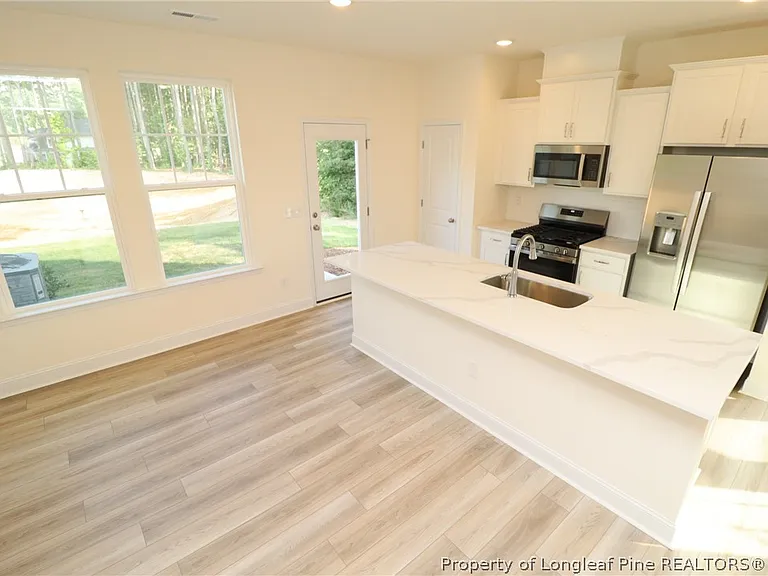 961 Kensley Grove Ln — Photo 7