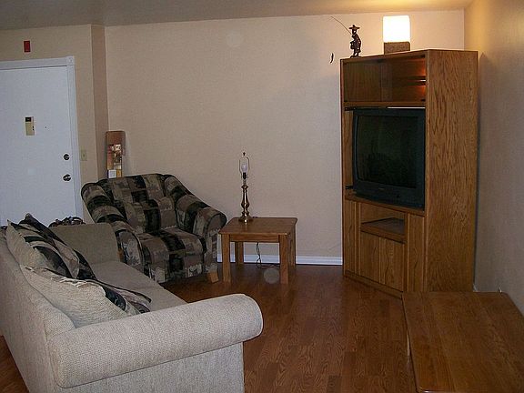 3rd image of 7835 Cowles Mountain Ct Unit B36