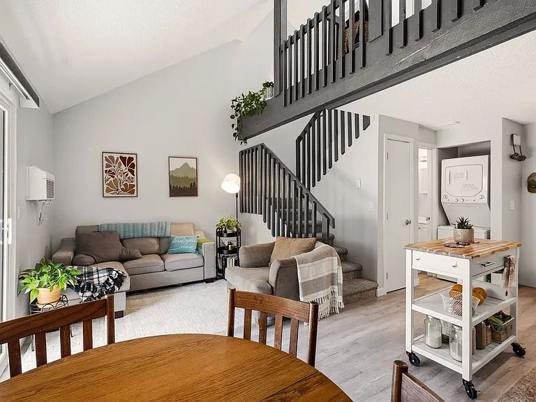 1830 W Maxwell Ave #2 — Photo 7