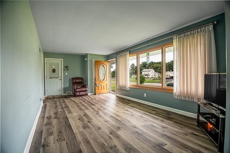 730 Clarksville Rd, Hermitage, PA 16148 Zillow