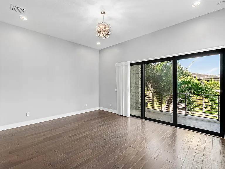 9006 Dulcetto Ct — Photo 35