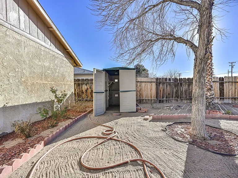 405 Fountain St — Photo 23