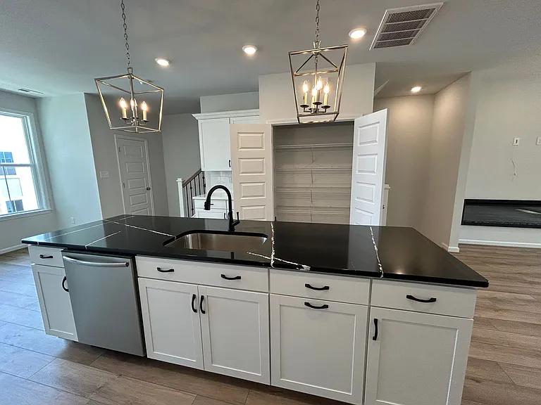 101 Avenda Ln — Photo 11