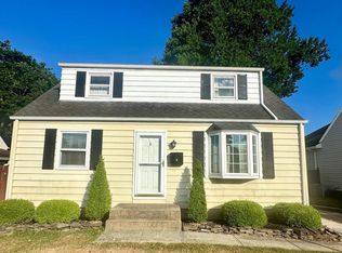 7 Pettyridge Dr, Hamilton, NJ 08620