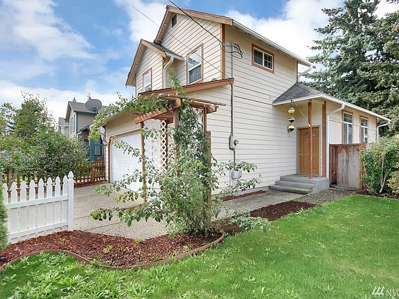 3rd image of 16804 20th Avenue Ct E