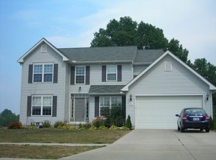 3820 Martins Run Dr, Lorain, OH