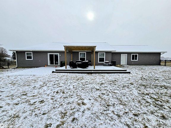 5th image of 1107 W Prairie St